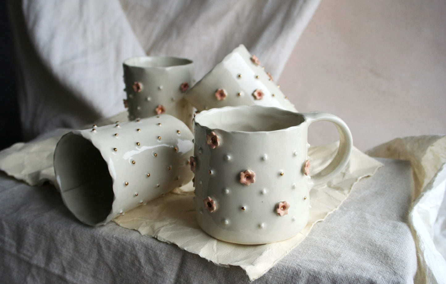 Large glass +pink flowers+