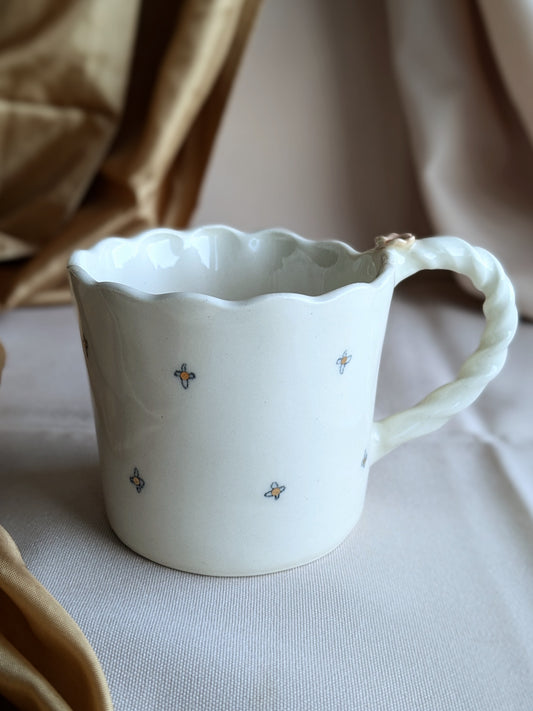 Petite tasse +fleurs roses+