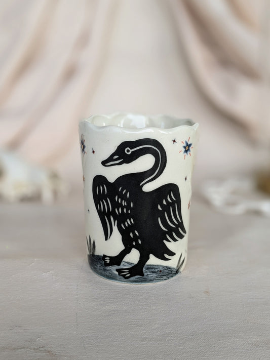 Grand verre +cygne noir+